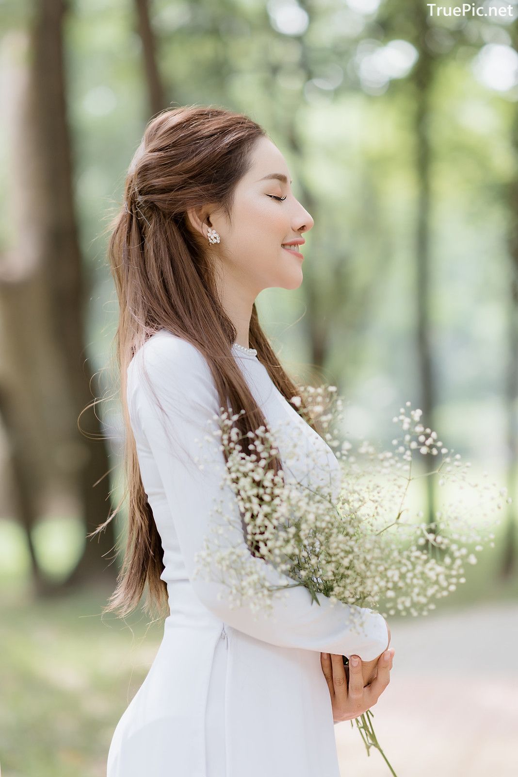 Image-Vietnamese-Beautiful-Girl-Ao-Dai-Vietnam-Traditional-Dress-by-VIN-Photo-3-TruePic.net- Picture-36