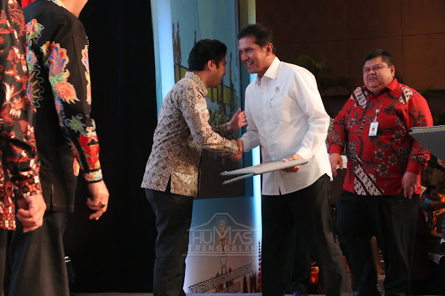 Pemerintah Kabupaten Trenggalek Raih Penghargaan SAKIP Predikat B dari KEMENPAN-RB
