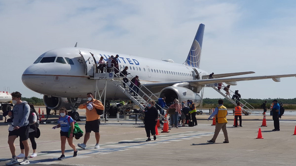 UNITED AIRLINES RECONOCIDA LIMPIEZA GRADO HOSPITALARIO 03 UNITED AIRLINES RECONOCIDA LIMPIEZA GRADO HOSPITALARIO 03