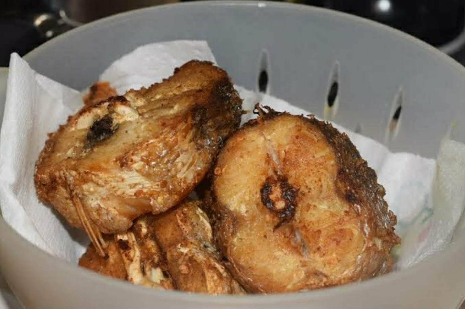 Frying fish with Corn flour