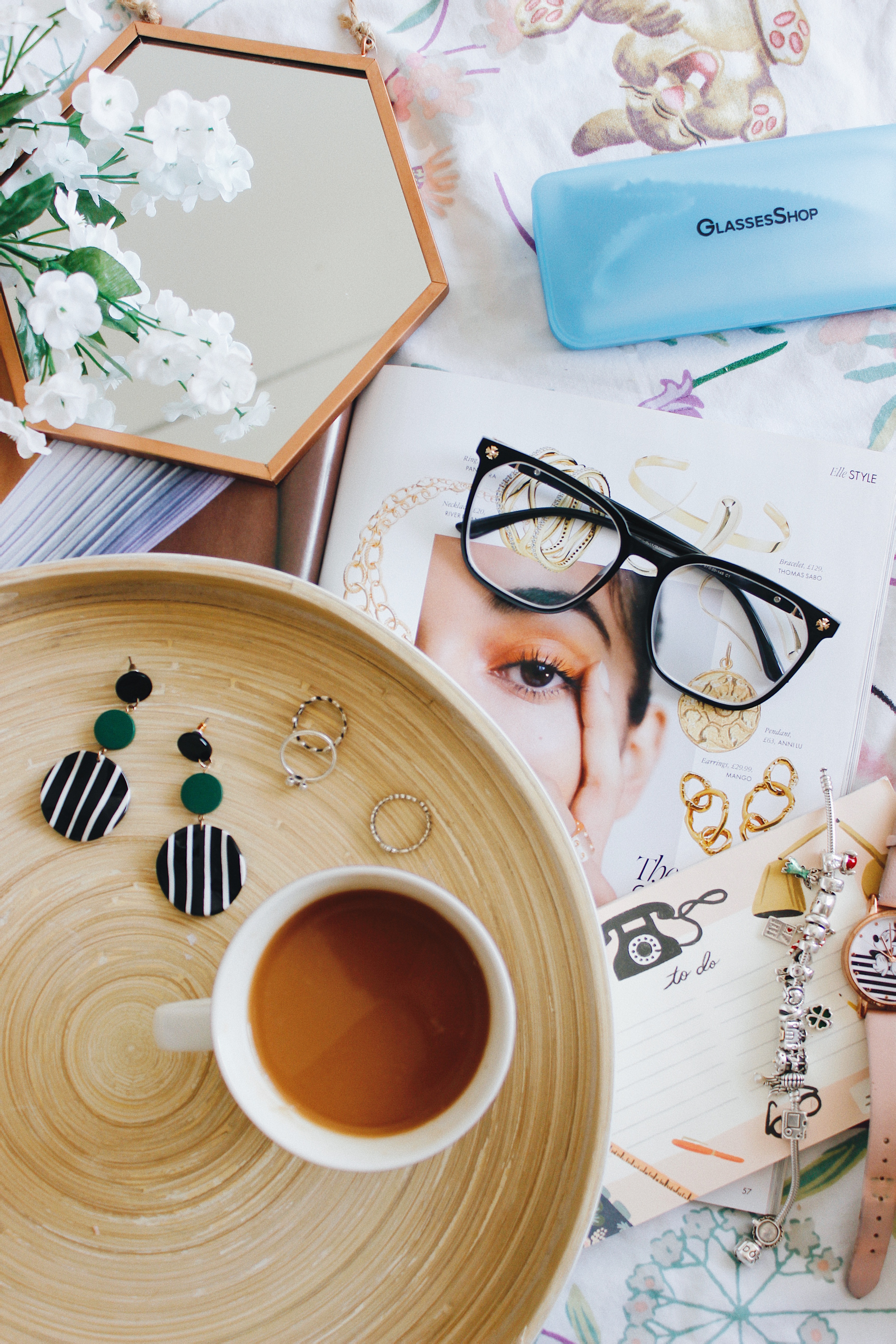 A GUIDE TO IMPROVING YOUR FLATLAY PHOTOGRAPHY Sarahlaublogs