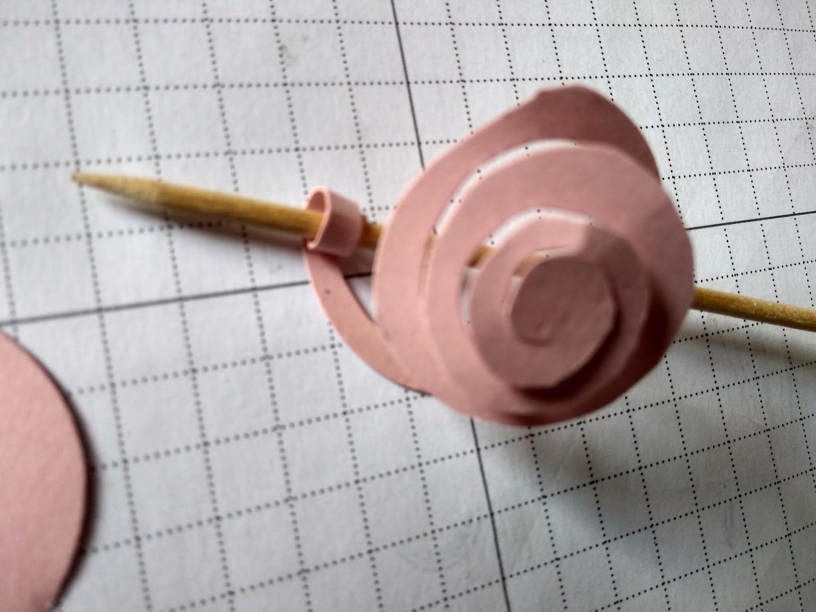 Kreativ am Deich :kleine Rosen basteln...Anleitung... Kreativ am Deich :kleine Rosen basteln...Anleitung...