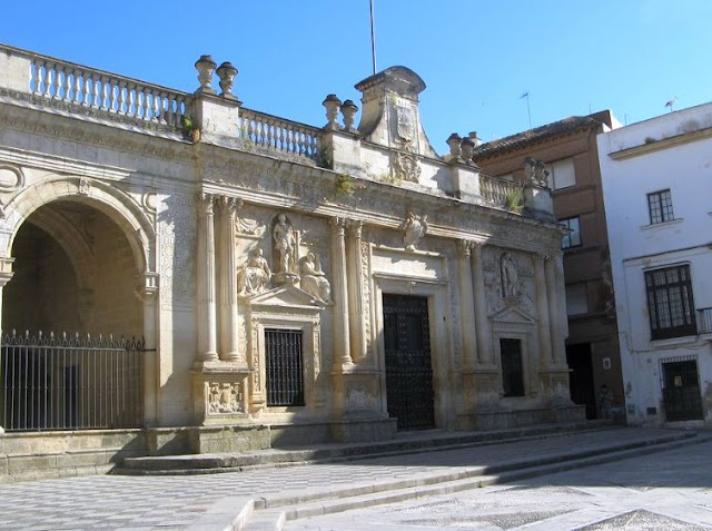 Casa del Cabildo Casa del Cabildo (Antigo Ayuntamiento)