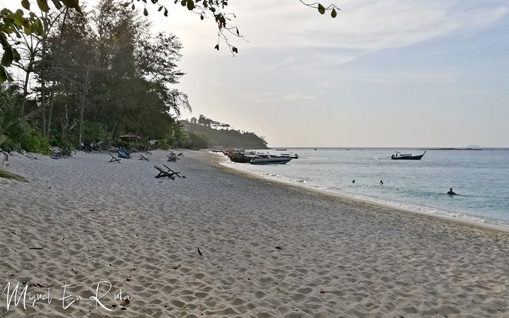 Amanecer en Long Beach, Phi Phi Island Amanecer-Long-Beach-Phi-Phi-Island