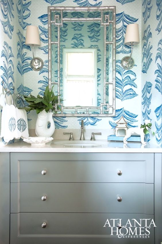 Chinoiserie Chic The Blue and White Bathroom