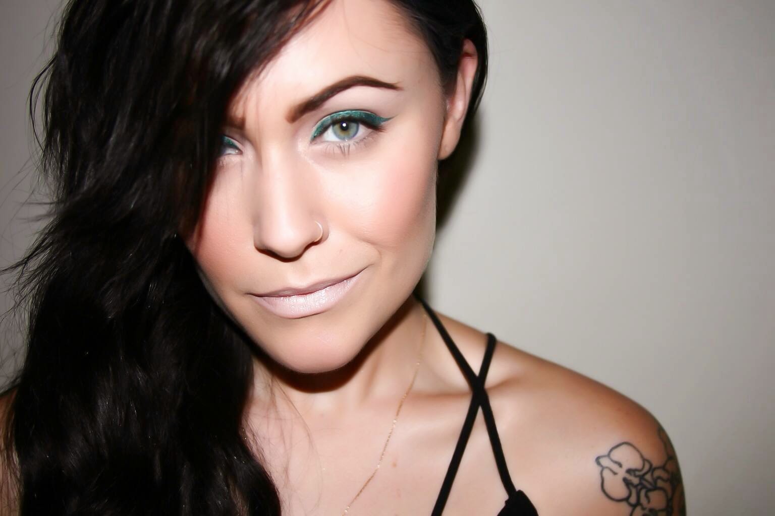 MAC Cosmetics Mixing Medium Tutorial