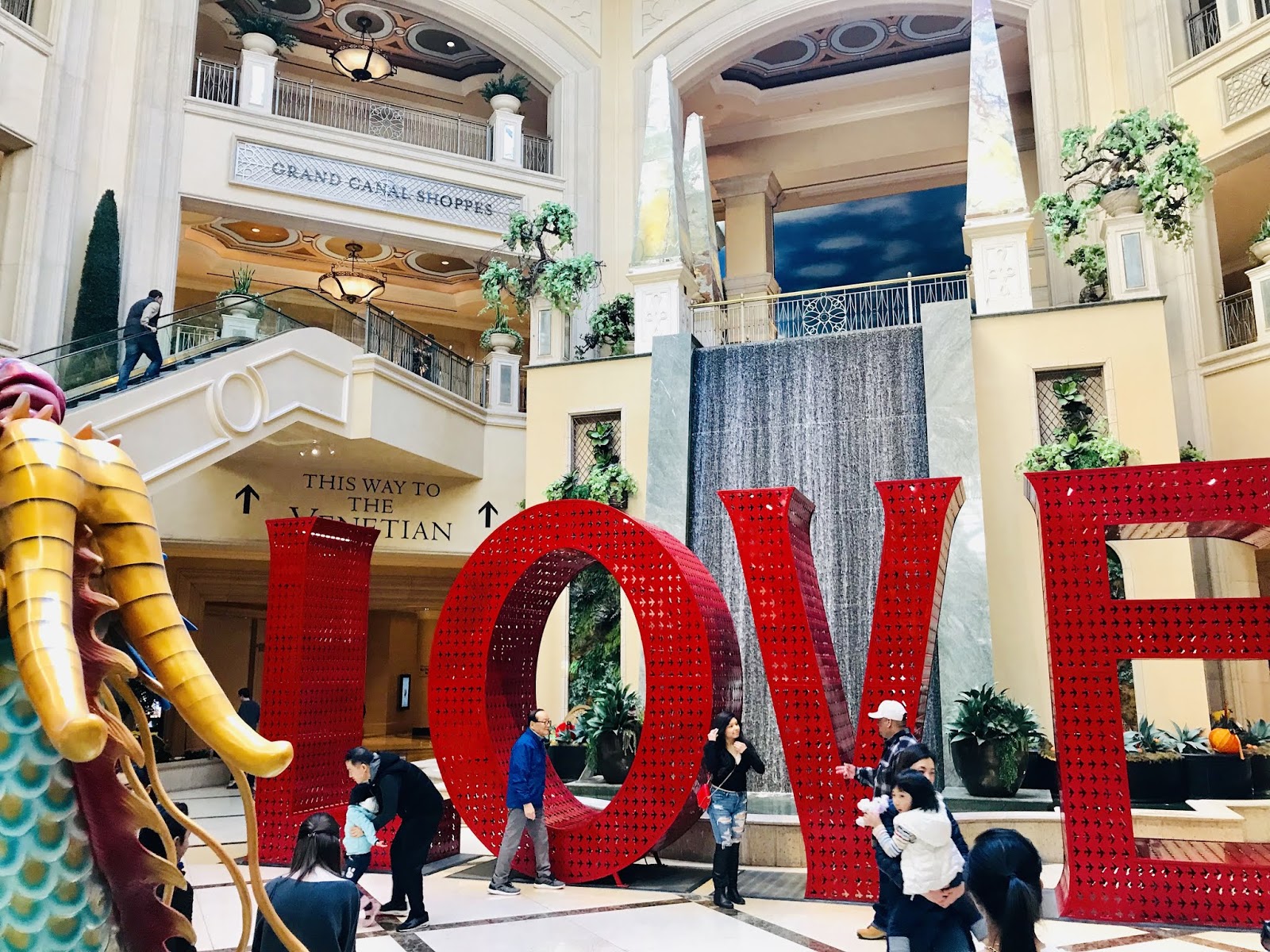 Las Vegas Spend Valentine's at the Hotel MAPLE LEOPARD