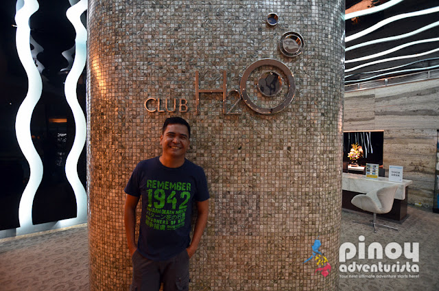 Aquarium themed hotel in Manila