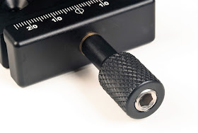 Hejnar PHOTO F162b Quick Release Clamp screw-knob hex socket detail