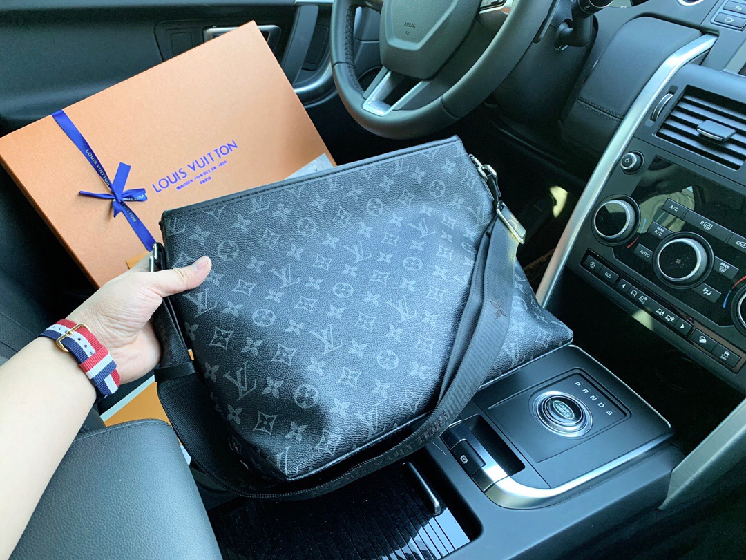 Louis Vuitton Multiple Wallet Monogram Eclipse Gaston Label Savane