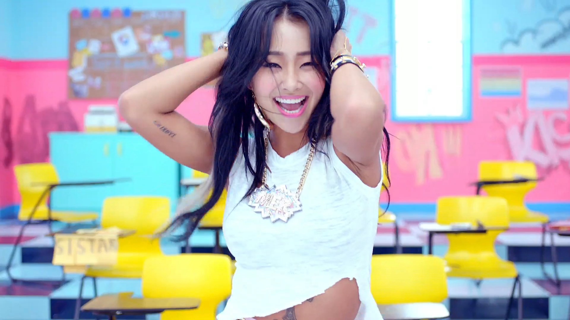 SISTAR: Shake It MV από το 3ο Mini Album | I say myeolchi // k-pop in greek