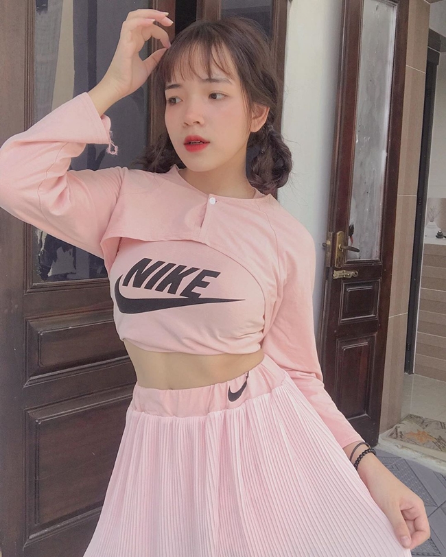 Tiktoker Đinh Trang Thảo lộ clip nóng