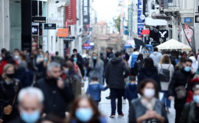  Λιανεμπόριο: Στο τραπέζι σχέδιο εφαρμογής τοπικών lockdowns μετά τις εικόνες συνωστισμού