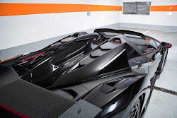 veneno lamborghini roadster photoshoot eksklusif gtspirit shoot exclusive