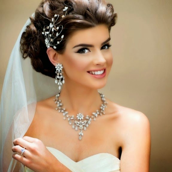 Vivo Diamonds 4 Best Bridal Jewelry Tips