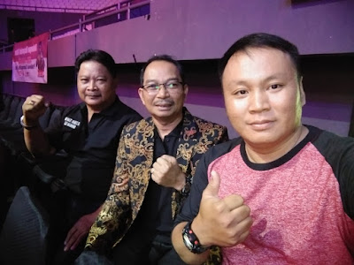 Berangkat Dari Samarinda Pagi, Tiba Dijakarta Siang, Langsung Menuju Senayan Untuk Meliput Yung Bertanding Berangkat Dari Samarinda Pagi, Tiba Dijakarta Siang, Langsung Menuju Senayan Untuk Meliput Yung Bertanding