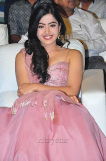 Rashmika Mandanna Sizzles at Geetha Govindam Audio Release
