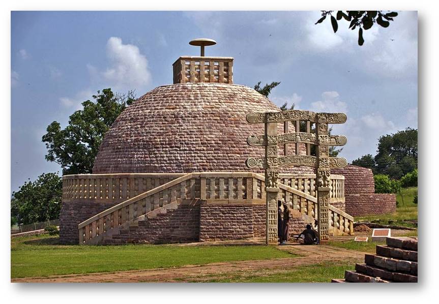 Буддийская ступа в индии Буддийская ступа в индии