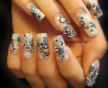 Beauty Nail Design for Women: Nail Salon Designs
