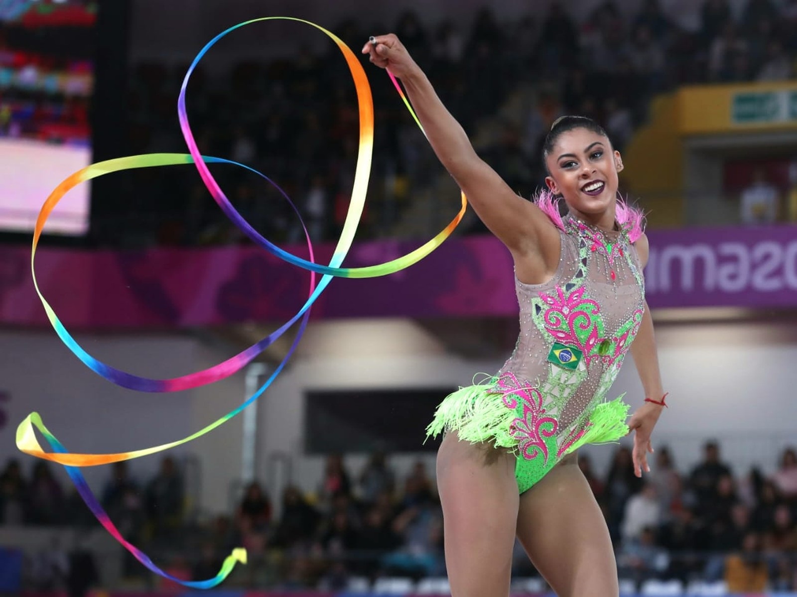 Blog Esportivo do Suíço Bárbara Domingos dá show na fita e conquista a