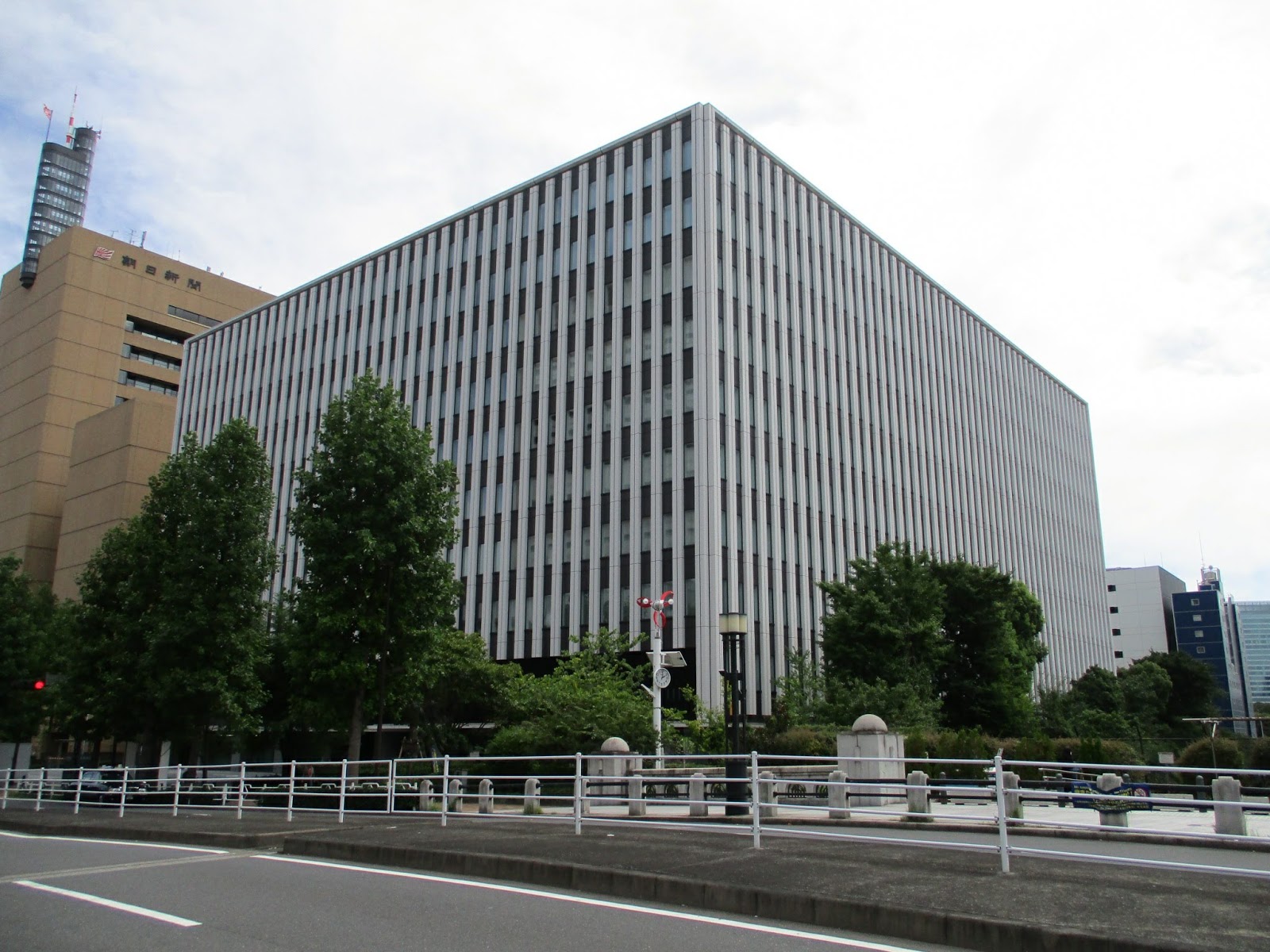 東京国税局（財務省 国税庁 東京国税局）
