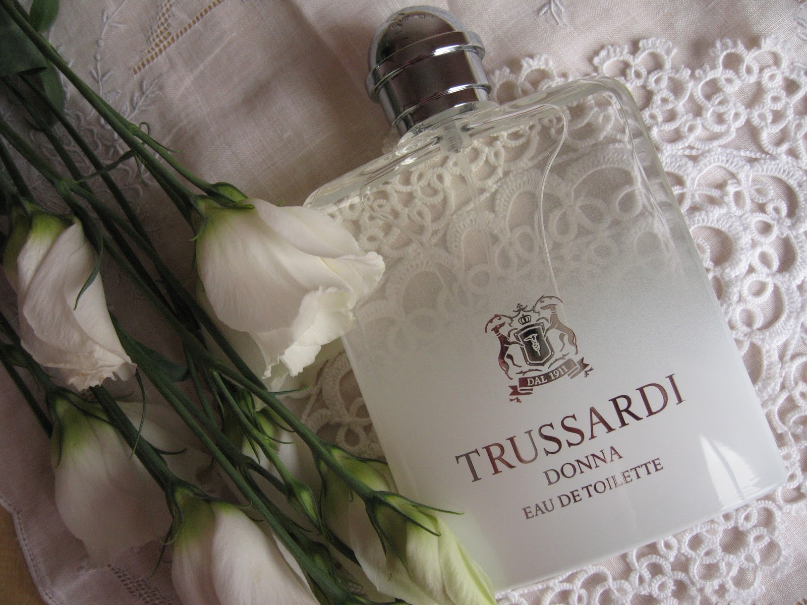 ParfumMania: Trussardi Donna EDT – женственность, которая не зависит от ...