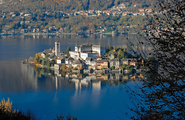 Orta San Giulio, gioiello del Lago D'Orta