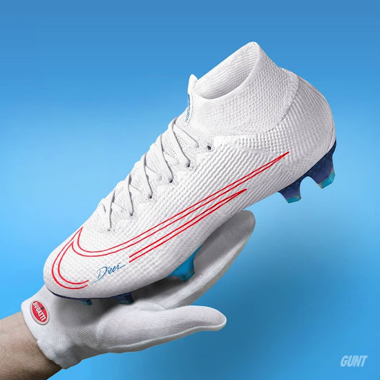 the new cr7 boots