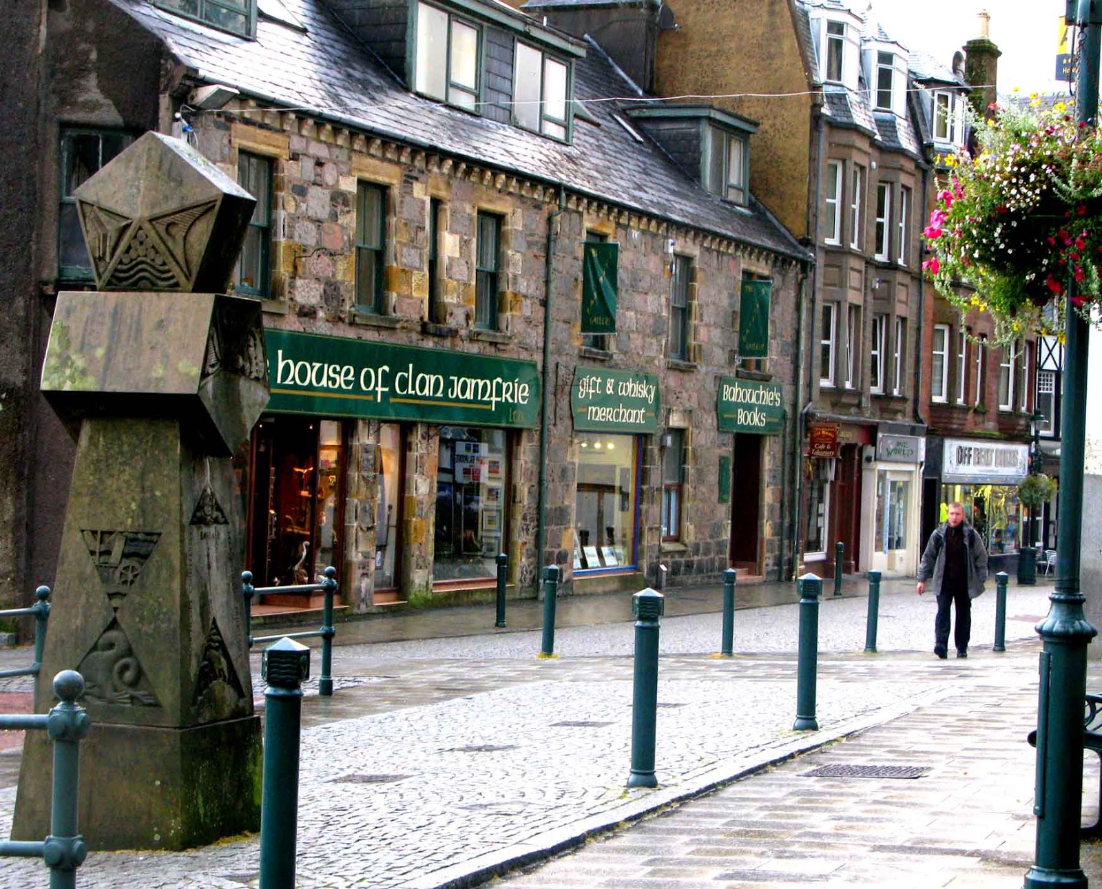 tourist information centre fort william