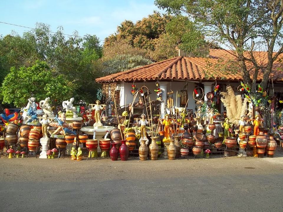 Cultura Guaraní: Areguá "Ciudad de artesanías"