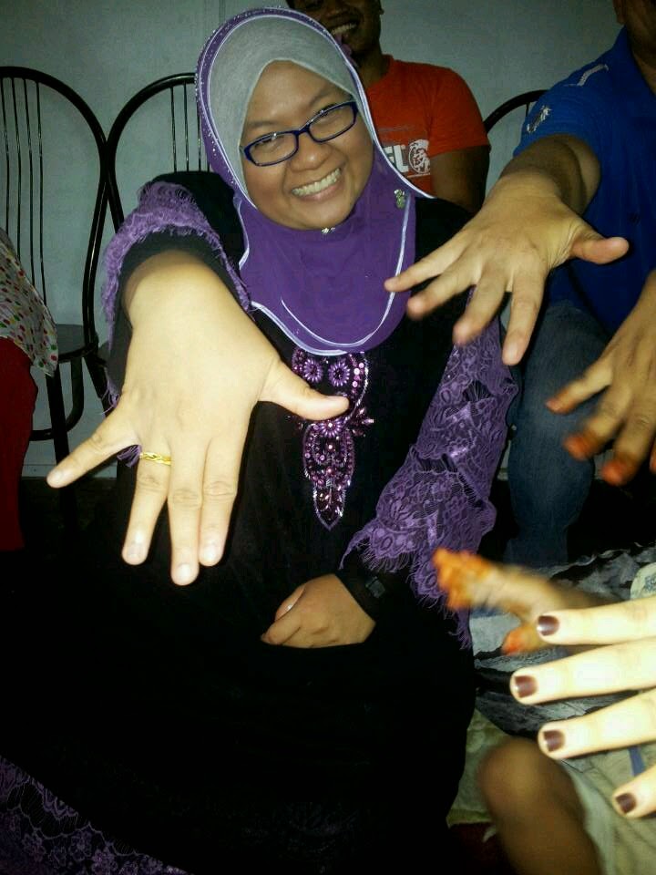 MisZ Gula^Gula Kapas^^||^^: 7 Hari Menjelang Setahun...