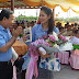 លោក ឈឹម ផាន់ណា ជូនបាច់ផ្កាលោកជំទាវ កែ សួនសុភី ស សុខា ដោយសំអាងថា...