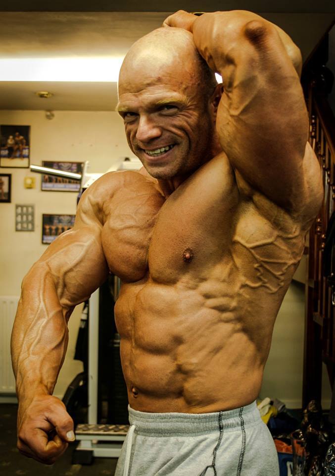 Worldwide Bodybuilders Irish bodybuilder Paul Stewart