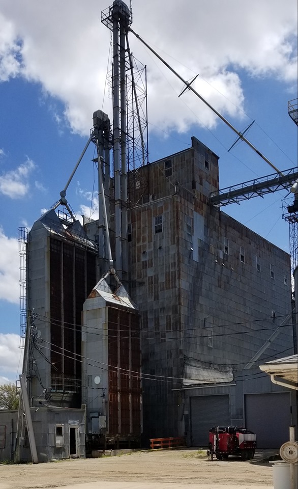 Towns and Nature Lincoln, IA Grain Elevator Built With Wood in 1966
