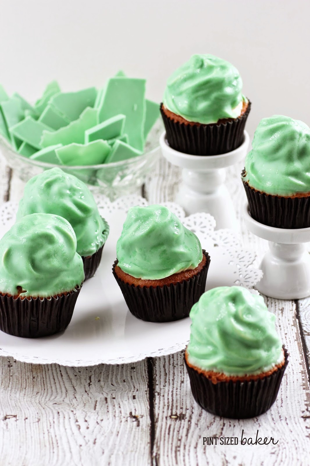 Green Apple High Hat Cupcakes 2 Green Apple High Hat Cupcakes are easy to make and are so fun to eat!