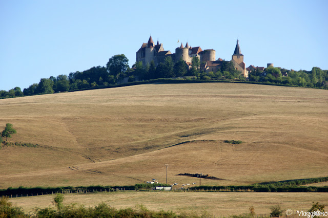 Vista panoramica della Borgogna e dei suoi castelli