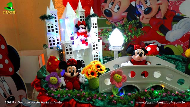 Decoração de aniversário tema da Minnie - Mesa luxo de tecido Decoração de aniversário tema da Minnie - Mesa luxo de tecido