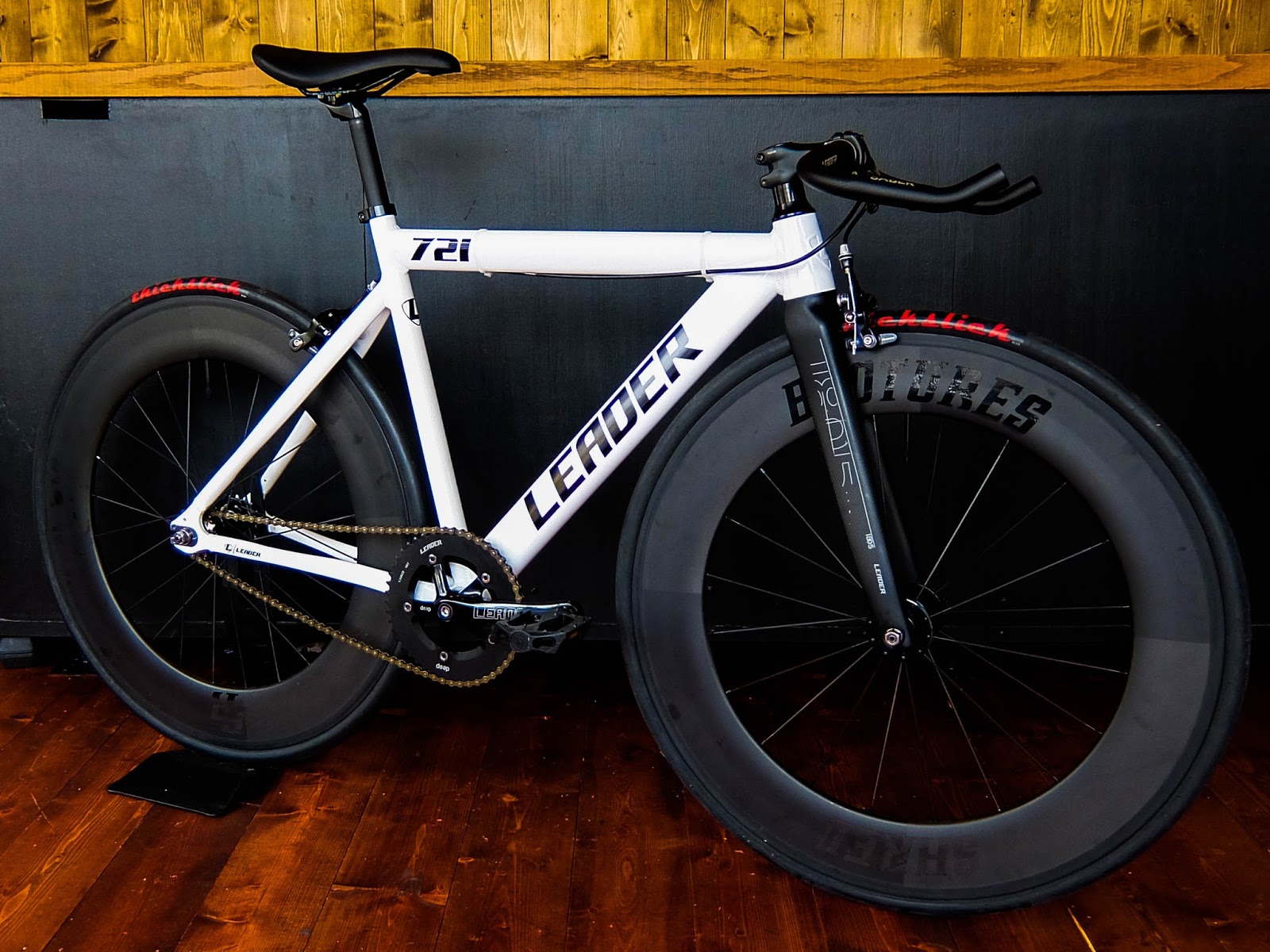 、DRSWISSハブ88ｍｍカーボンピストリアホイール DRSWISSハブ88mmカーボンピストリアホイール ピスト リアホイール