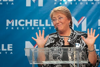 Bachelet+paso.jpg