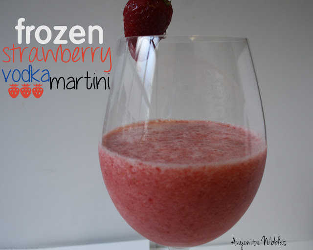 Frozen Strawberry Vodka Martini from www.anyonita-nibbles.com