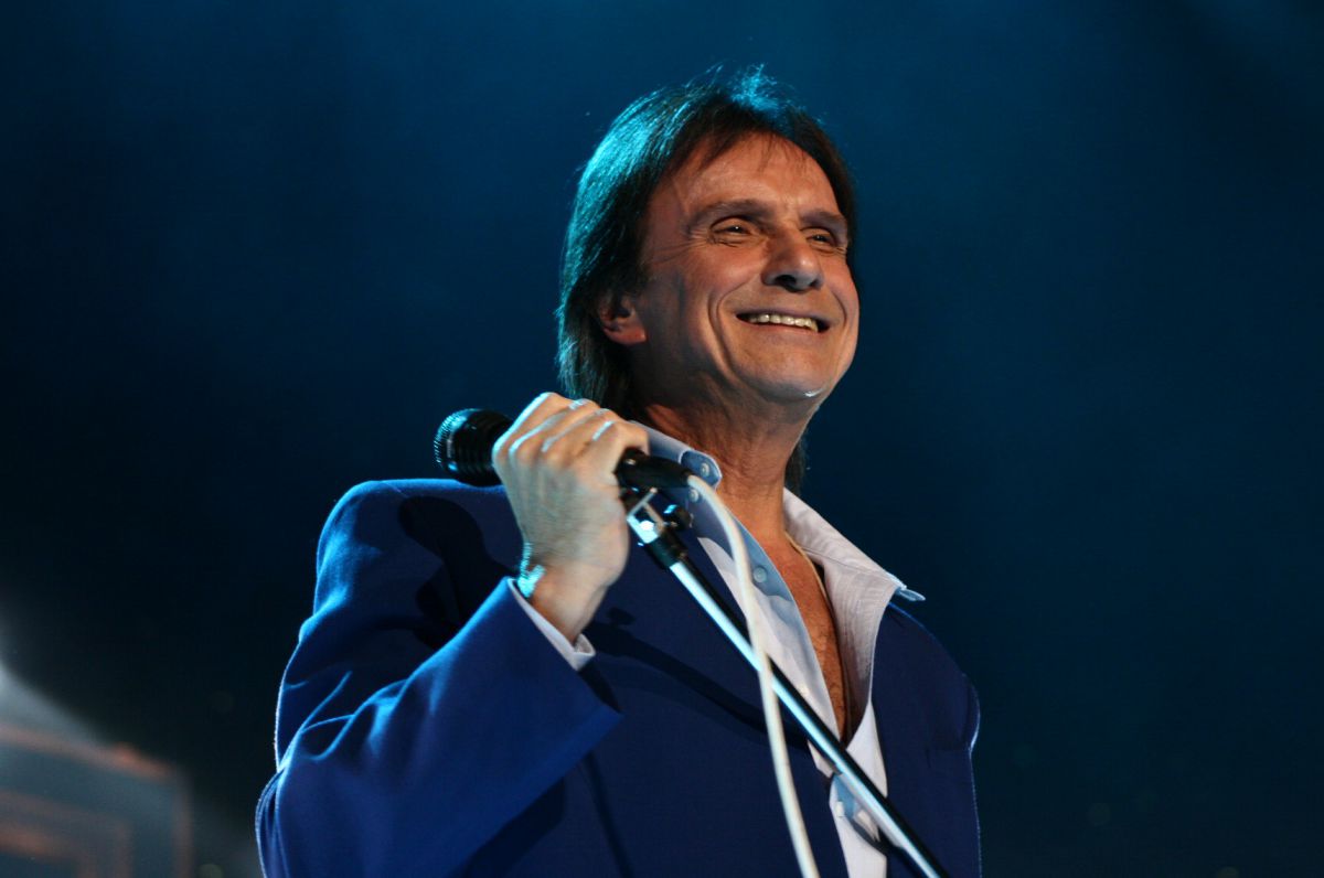 Contribuyente saludo Equipo Roberto Carlos presenta ''Primera Fila'' en Argentina | MUNDUS MUSICA BLOG