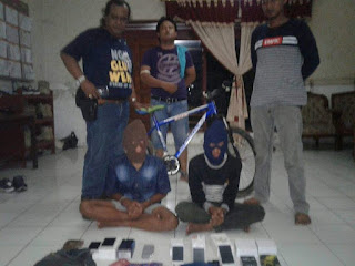 Dua Pelajar SMP di Gabus Bobol Kios dan Curi Tujuh Handphone