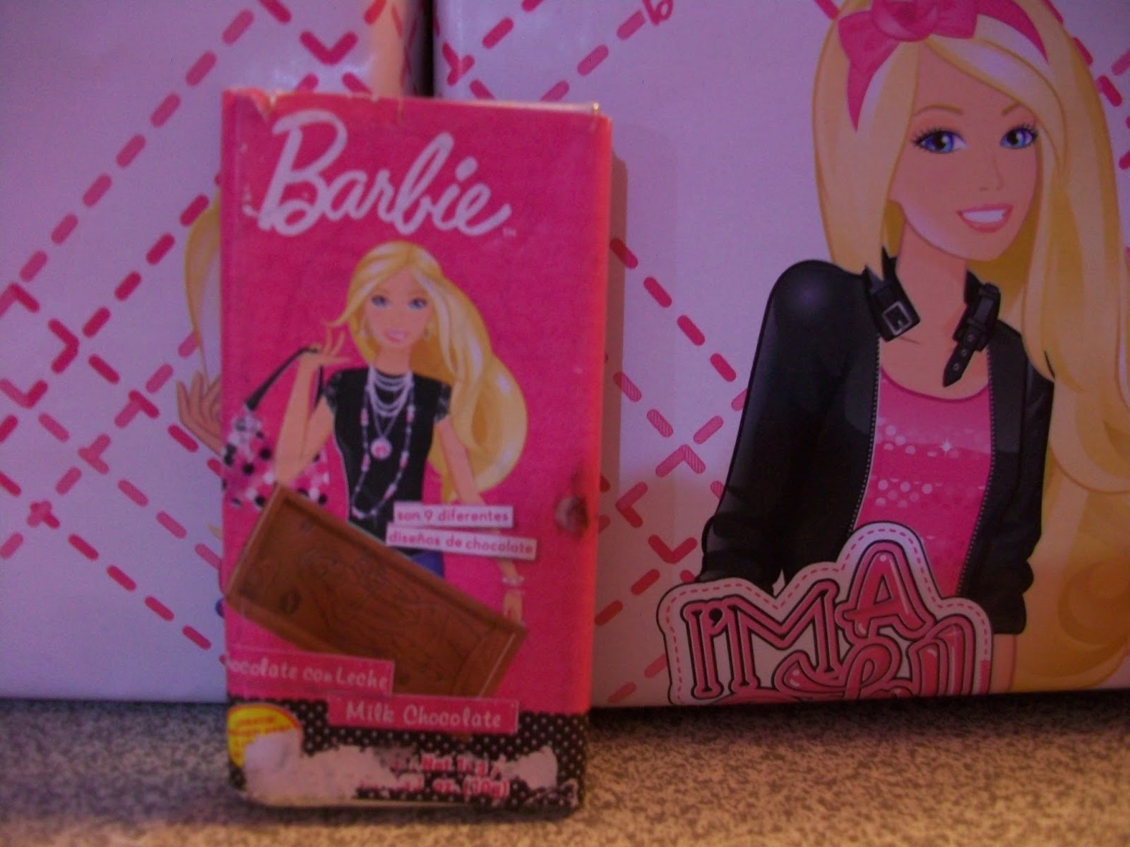 Super Toys Barbie Chocolate con Leche / Milk Chocolate