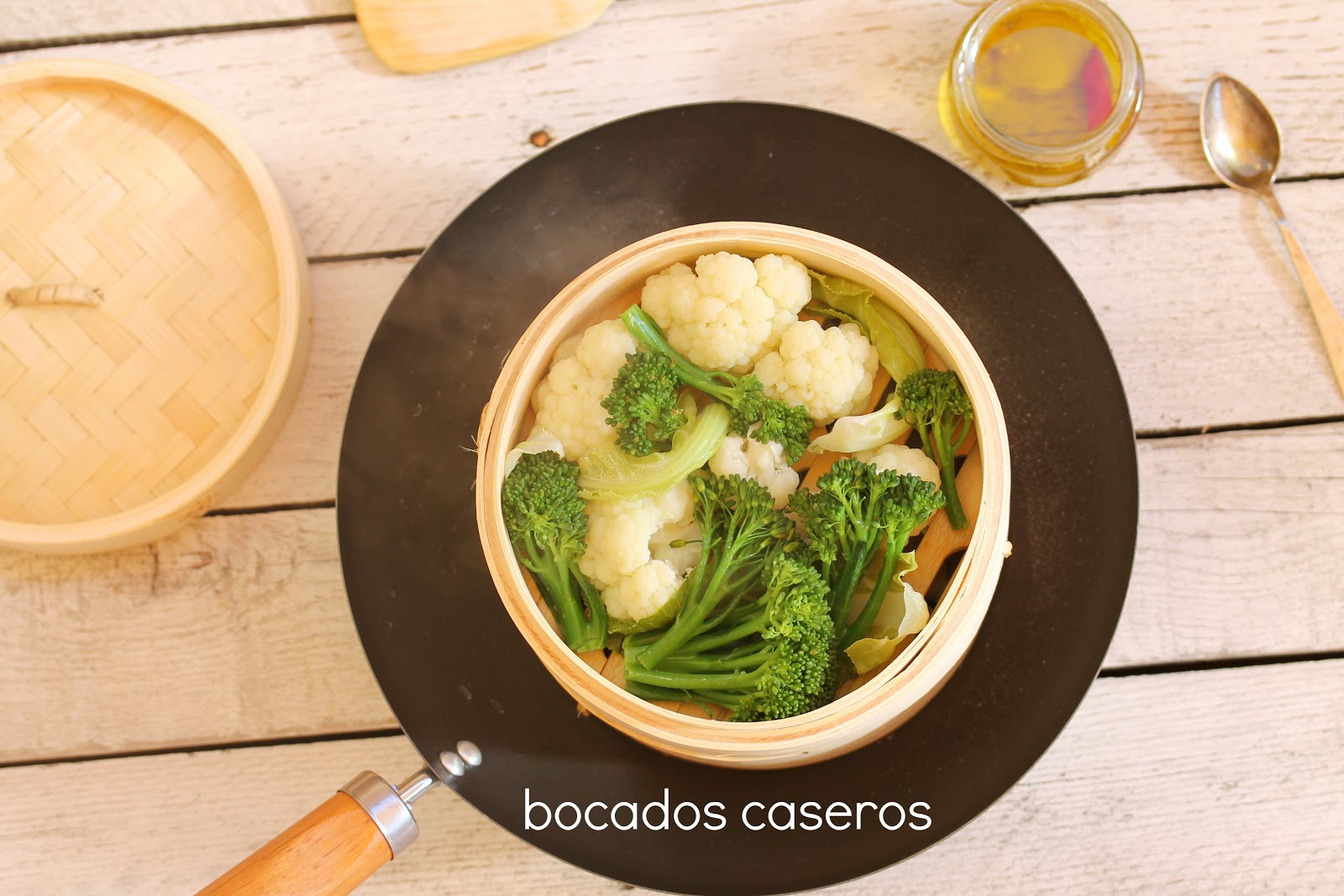 Cómo utilizar una vaporera de bambú – Comer verduras