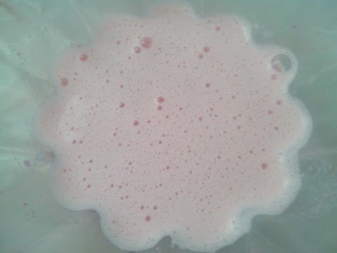 Crema rosa para Pastel de Bizcochos 