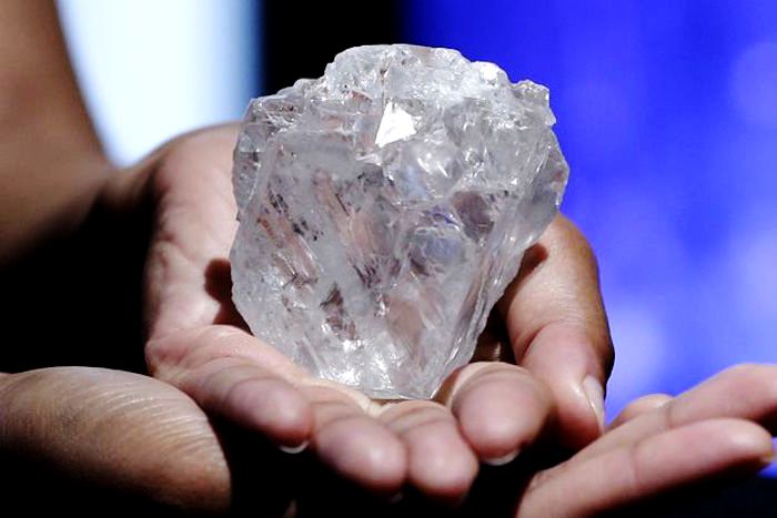 This is what the second-largest diamond in the world looks like