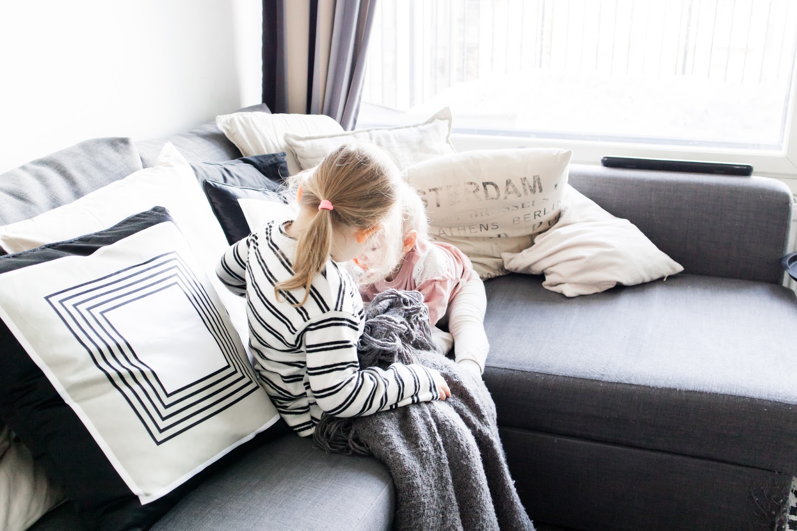 Big mamas home by Jenni S, Fysioterapeutin tarkastuksessa - Huoli lapsen kehityksestä, kolmevuotias, Little E, Little E, fysioterapia, fyssari, lapsen fysioterapia, 3-vuotias, kolmevuotias,