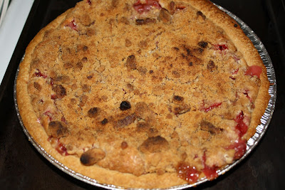 Family, Food & Travel: Strawberry Rhubarb Sour Cream Pie