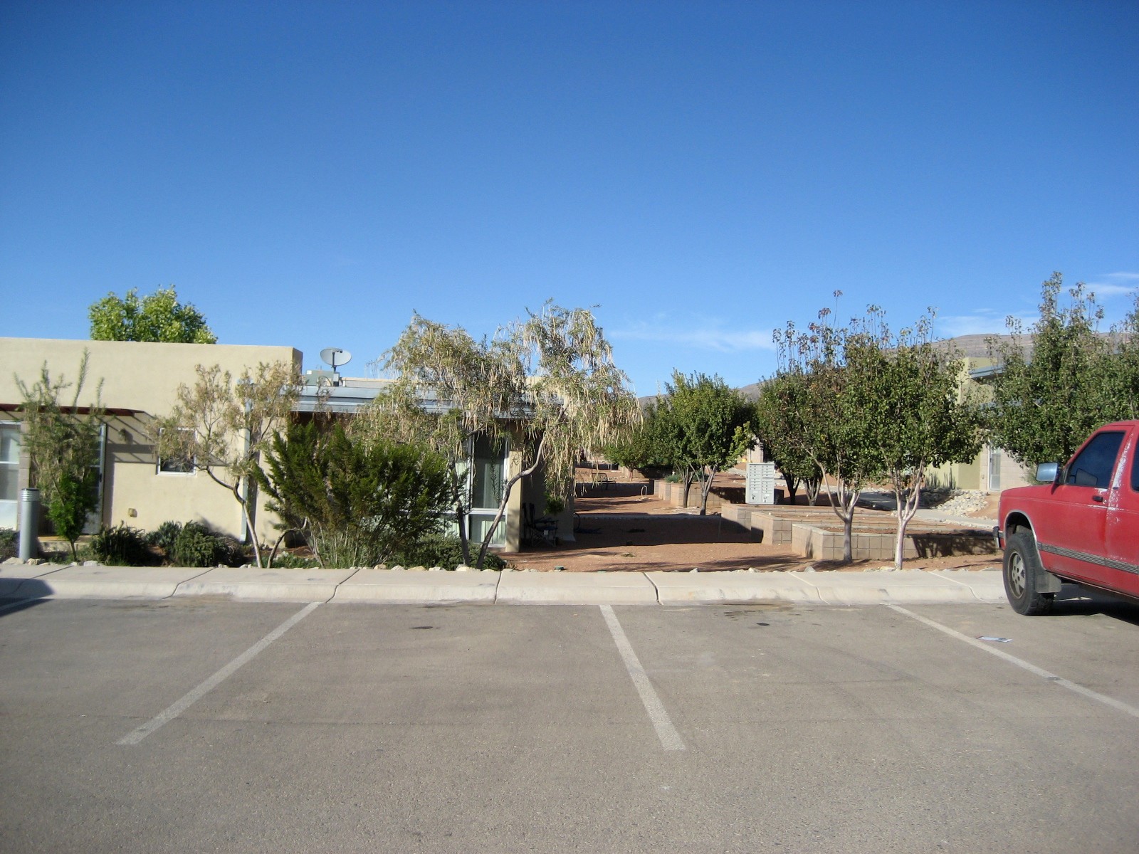 Living Rootless New Mexico Architecture 1 Alamogordo Azotea