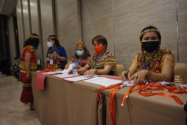 Hasil Rapat Koordinasi II Dewan Adat Dayak se-Kalbar Hasil Rapat Koordinasi II Dewan Adat Dayak se-Kalbar